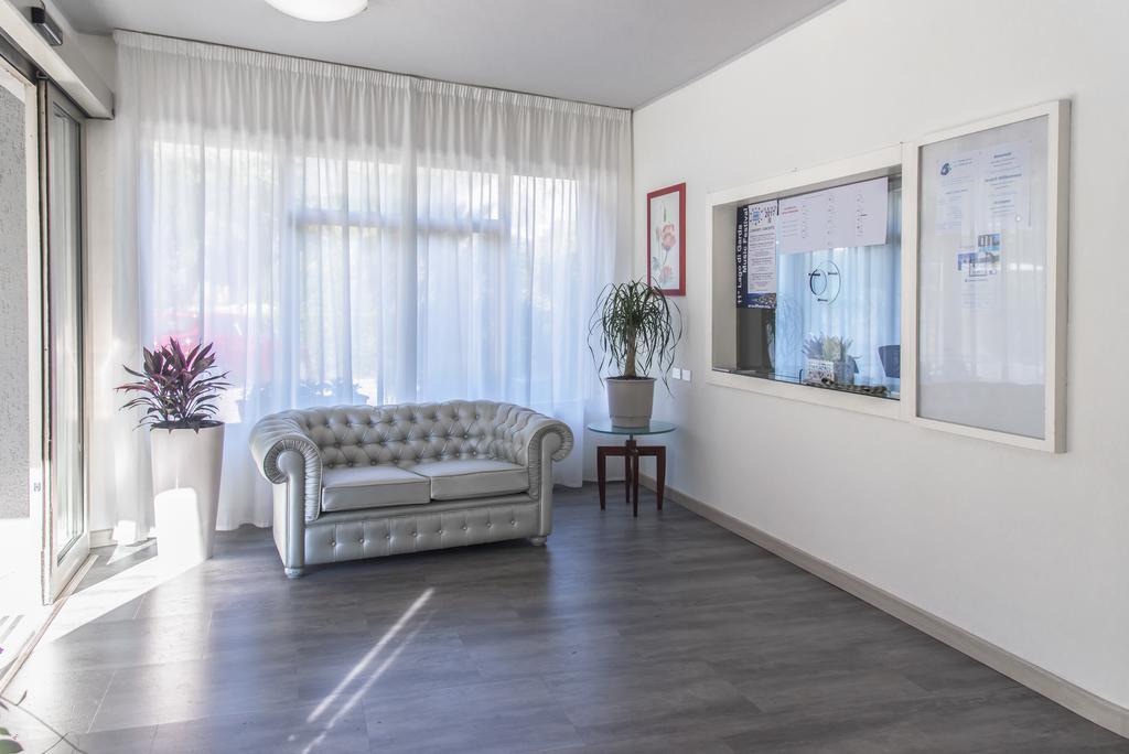 Residence Monica Riva del Garda Kültér fotó
